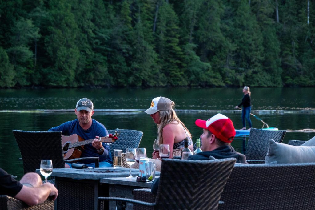 Remax final day rx-55 - Nootka Wilderness Lodge